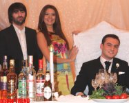 Emil Bədəlov ilin toyunu çaldırdı (FOTO)